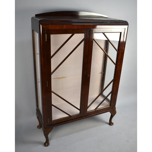 415 - A Early/Mid 20th Century Mahogany Display Cabinet, with Galleried Back and Raised on Short Cabriole ... 