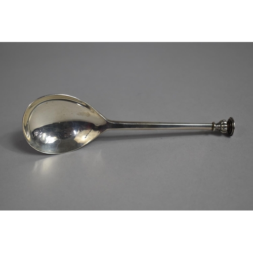 398 - A Solid Silver Seal Top Spoon Replica of a 1600's Leicester Spoon by C.J. Vauder, London Hallmark 19... 