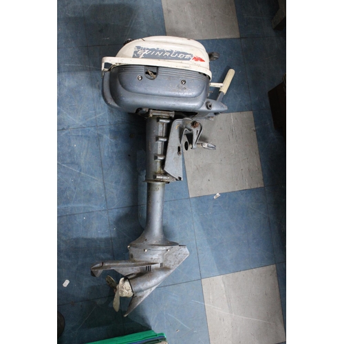 431 - A Vintage Evinrude Lightwin Petrol Outboard Motor, Unchecked