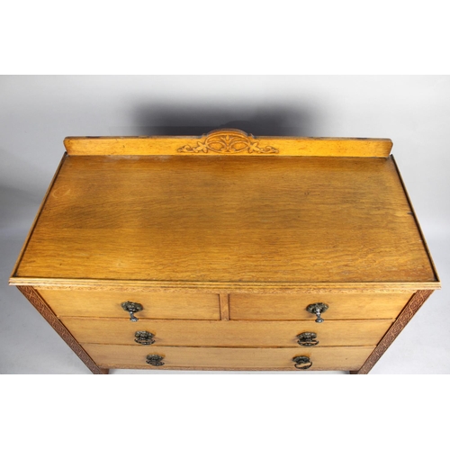 461 - A Mid 20th Century Oak Galleried Chest of Two Short and Two Long Drawer, Matches Lot 460