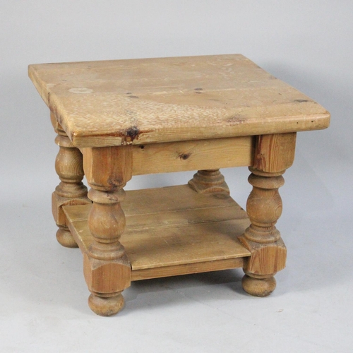 497 - A Mid 20th Century Pine Square Topped Coffee Table with Turned Supports, 53cms Square