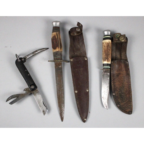 135 - A Vintage Multitool Jack Knife with Marlin Spike Together with Two Vintage Bone Handled Hunting Kniv... 