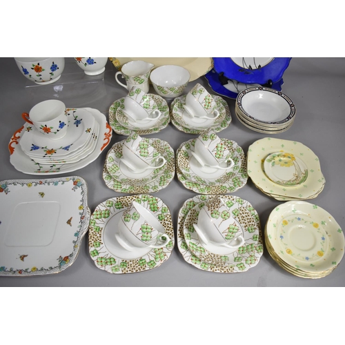 295 - A Collection of Art Deco Dinner and Teawares to Comprise Hand Painted St Michael Green Flower Decora... 