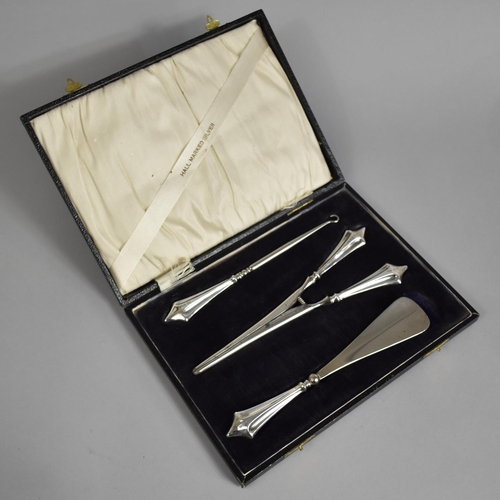 361 - A Cased Silver Handled Trio by H.P&S, Birmingham 1925 Hallmark