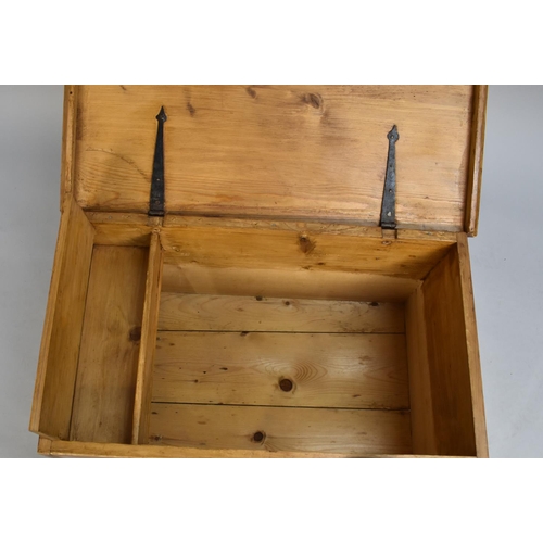 113 - A Mid 20th Century Stained Pine Lift Top Blanket/Tool Box, 80cms Wide