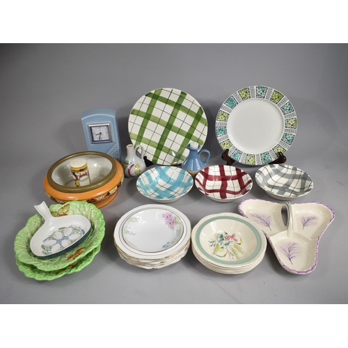 294 - A Collection of Various Mid/Late 20th Century Ceramics to Comprise Gingham Pattern Bowls and a Plate... 