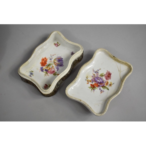 318 - A 19th/20th Century Sitzendorf Porcelain Casket and Cover of Quatrefoil form having Encrusted Floral... 