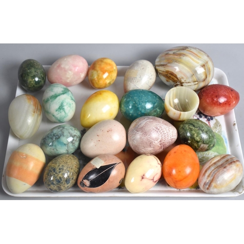 88 - A Collection of Various Mid 20th Century Stone and Onyx Eggs Etc