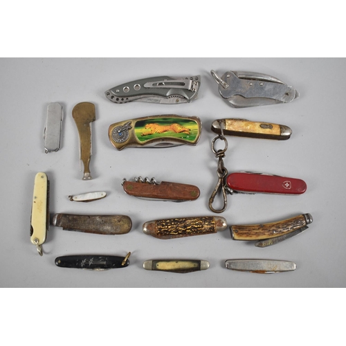 101 - A Collection of Vintage and Modern Pocket and Multitool Knives