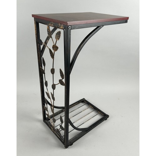 489 - A Modern Stand, 31cms Wide and 53cms High