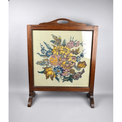 237 - 20th Century Oak Framed Tapestry Fire Screen, 52cms Wide