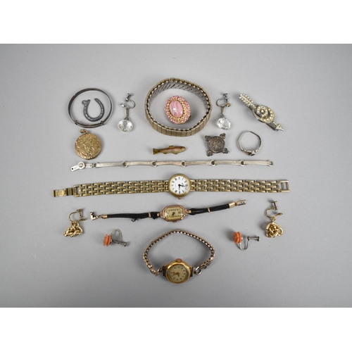 275 - A Collection of Various Costume Jewellery to comprise Brooches, Bracelets, Rings Etc