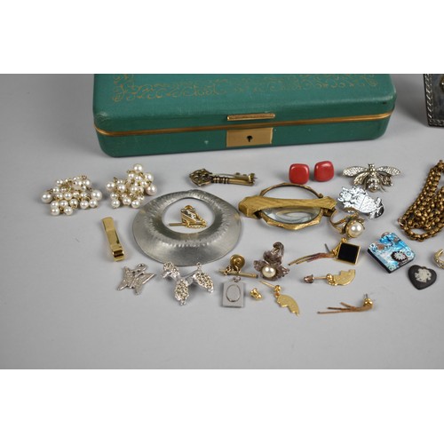 262 - A Jewellery Box Containing Various Costume Jewellery to Comprise Pendants, Brooches, Chains Etc