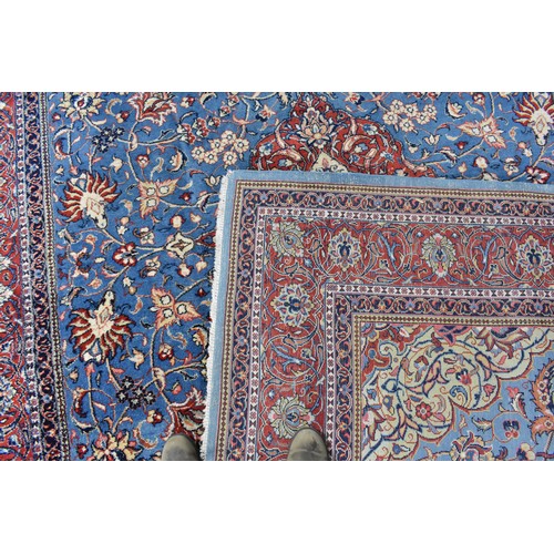 515 - A Persian Sarough Carpet, 344x242cms