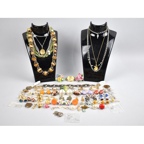 469 - A Collection of Various Costume Jewellery to comprise Necklaces, Brooches, Earrings Etc