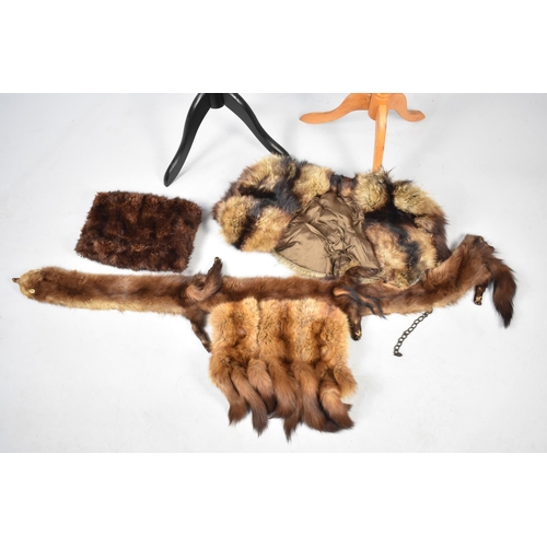 272 - A Collection of Various Vintage Fur Stoles and a Muff