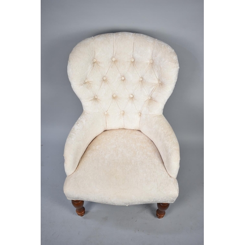 546 - A Modern Buttoned Upholstered Ladies Nursing Chair