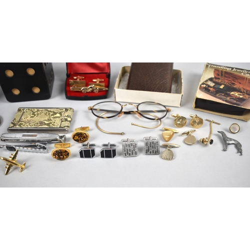 431 - A Collection of Various Vintage Gents items to include Cufflinks, Tortoiseshell and Gold Coloured Me... 