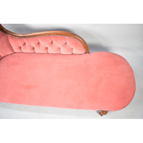 527 - A Reproduction Mahogany Framed Button Upholstered Chaise Longue