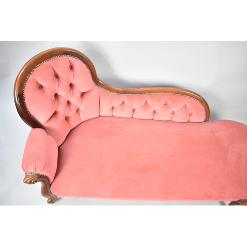 527 - A Reproduction Mahogany Framed Button Upholstered Chaise Longue