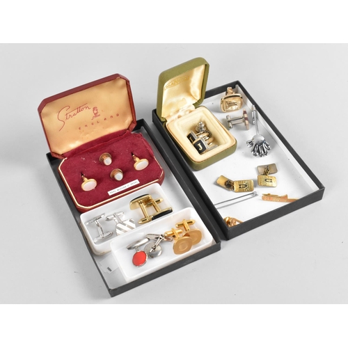 285 - A Collection of Various Gents Vintage and Later Studs, Cased Mother of Pearl Set etc