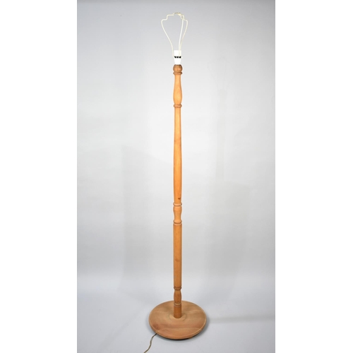 543 - A 1970's Modern Turned Wooden Standard Lamp