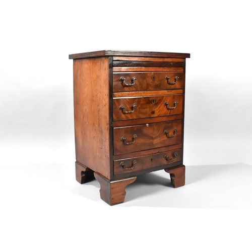 406 - A Small Mahogany Chest of Four Drawers with Brushing Slide Over Bracket Feet, 47x40x68cm high