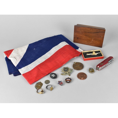 297 - A Collection of Various Sundry Militaria to Comprise Trench Art Rings, Cheshire Cap Badge, Dog Tag, ... 