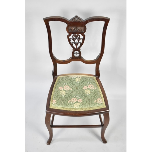 552 - An Edwardian Ladies Bedroom Chair with Pierced Splat