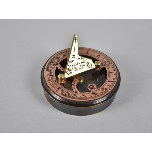 165 - A Reproduction Circular Pocket Combination Sun Dial Compass 7cm Diameter