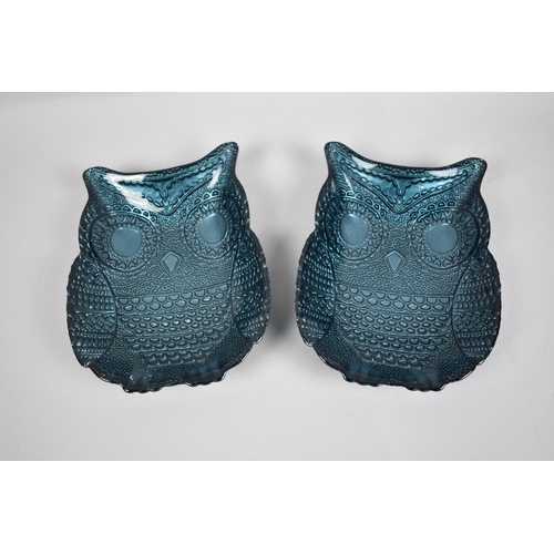 86 - A Pair of Late 20th Century Glass Bowls Decorated as Horned Owls, Each 23cm High