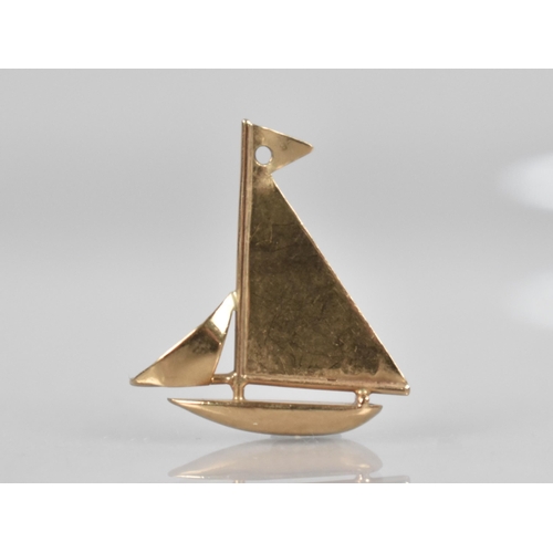 129 - A 9ct Gold Charm, Clipper Boat, 20.8mm Tall, London Hallmark 1958, Makers Mark FM, 0.8gms