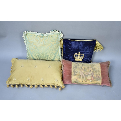 521 - A Collection of Four Small Scatter Cushions