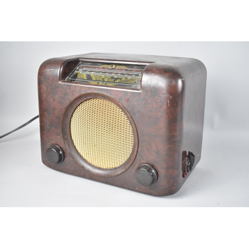 200 - An Art Deco Bush Radio with Bakelite Case, 30cms Wide