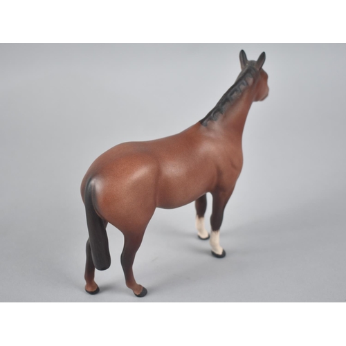 401 - A Beswick Palomino Mare Together with a Thoroughbred Stallion