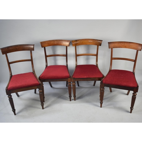 557 - A Set of 19th Century Mahogany Bar Back Dining Chairs with Turned Reeded Front Supports