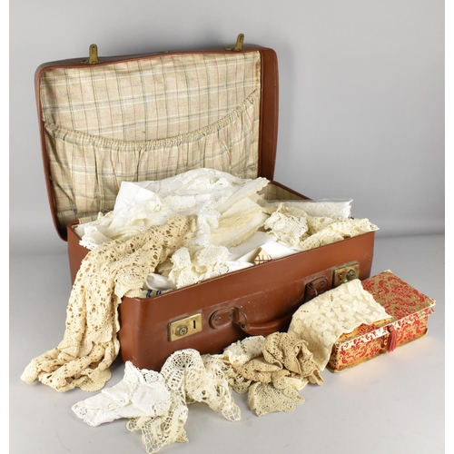 514 - A Vintage Leather Travelling Case Containing Various Victorian and Later Lace, Linen etc