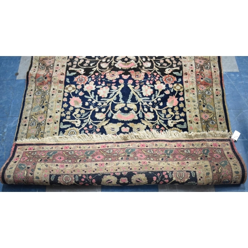 479 - A Persian Handmade Farahan Rug, 196x129cms