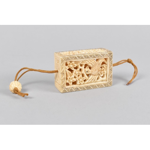 204 - A Reproduction Chinese Rectangular Cricket Cage with Sliding Lid Decorated with Birds, 4.5cms High