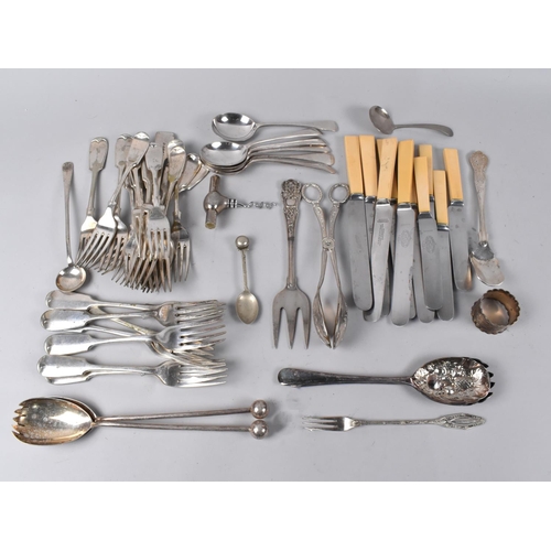 241 - A Collection of Various Vintage Cutlery