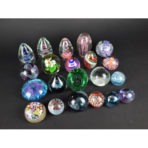 380 - A Collection of Twenty-One Glass Paperweights