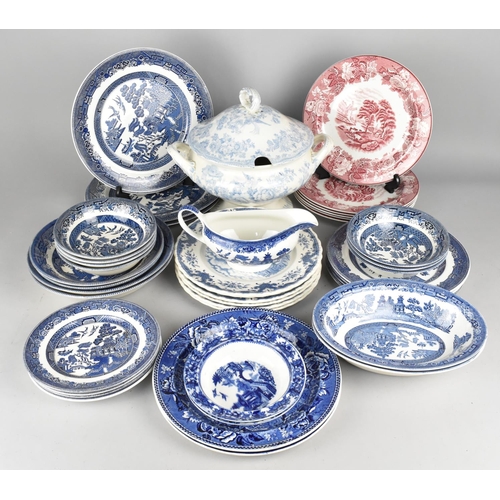 511 - A Collection of Various Transfer Printed Dinnerwares to Comprise Blue and White Willow Pattern Plate... 