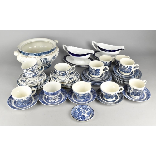 523 - A Collection of Various Blue and White Teawares to Comprise Willow Pattern etc