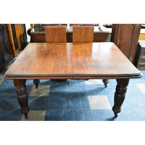 471 - A Late Victorian/Edwardian Mahogany Windout Dining Table with Two Extra Leaves, Reeded Turned Suppor... 