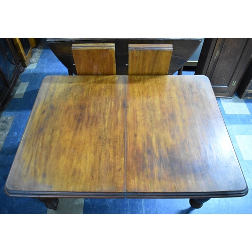 471 - A Late Victorian/Edwardian Mahogany Windout Dining Table with Two Extra Leaves, Reeded Turned Suppor... 