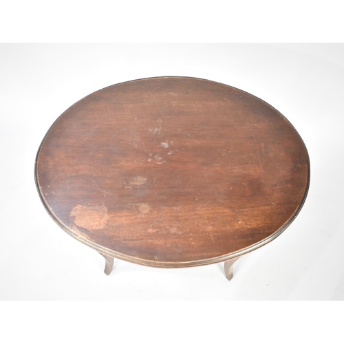 472 - An Edwardian Oval Topped Occasional Table, 60cm wide