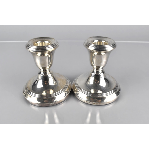 35 - A Pair of Elizabeth II Silver Candlesticks by Sanders and Mackenzie, Birmingham Hallmark 1975, 10cm ... 