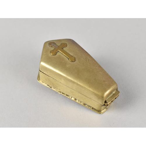 13 - A Late 19th/Early 20th Century Novelty Vesta in the Form of a Coffin with Crucifix to Lid, 5cms Long