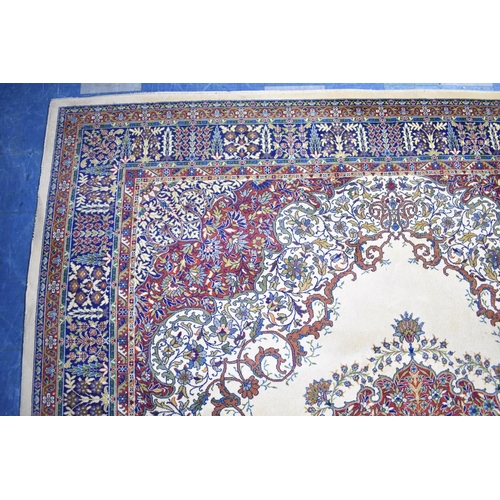 498 - A Large Vintage Patterned Carpet, 368x322cms