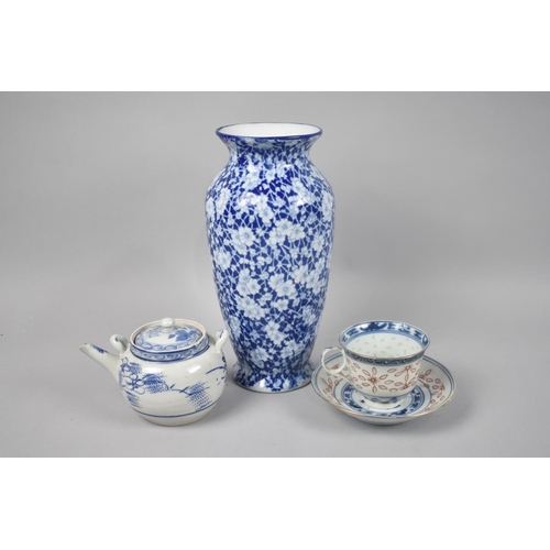 160 - A Collection of Various Oriental Blue and White Ceramics